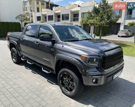 Тойота Тундра 2016 в Львове на Automoto.ua Серый Тойота Тундра, объемом двигателя 5.7 л и пробегом 190 тыс. км за 37000 $, фото 4 на Automoto.ua
