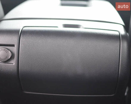 Сірий Тойота Тундра, об'ємом двигуна 5.7 л та пробігом 27 тис. км за 23490 $, фото 26 на Automoto.ua