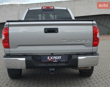 Сірий Тойота Тундра, об'ємом двигуна 5.7 л та пробігом 27 тис. км за 23490 $, фото 7 на Automoto.ua