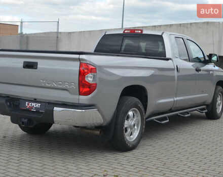 Сірий Тойота Тундра, об'ємом двигуна 5.7 л та пробігом 27 тис. км за 23490 $, фото 5 на Automoto.ua