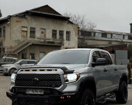 Сірий Тойота Тундра, об'ємом двигуна 5.66 л та пробігом 118 тис. км за 62000 $, фото 7 на Automoto.ua