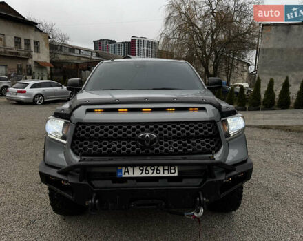 Сірий Тойота Тундра, об'ємом двигуна 5.66 л та пробігом 118 тис. км за 62000 $, фото 3 на Automoto.ua