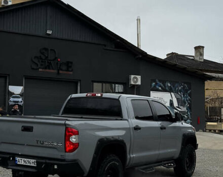 Сірий Тойота Тундра, об'ємом двигуна 5.66 л та пробігом 118 тис. км за 62000 $, фото 4 на Automoto.ua