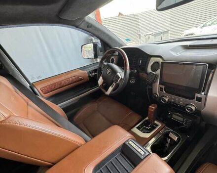 Серый Тойота Тундра, объемом двигателя 5.66 л и пробегом 30 тыс. км за 79900 $, фото 23 на Automoto.ua