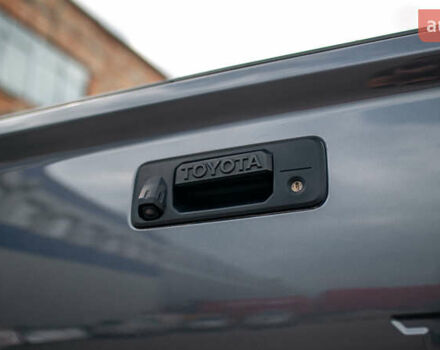 Серый Тойота Тундра, объемом двигателя 5.66 л и пробегом 115 тыс. км за 42500 $, фото 29 на Automoto.ua