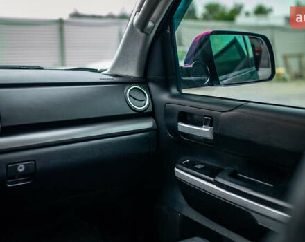 Серый Тойота Тундра, объемом двигателя 5.66 л и пробегом 115 тыс. км за 42500 $, фото 34 на Automoto.ua