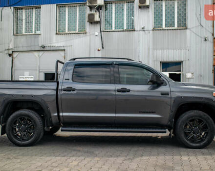 Серый Тойота Тундра, объемом двигателя 5.66 л и пробегом 115 тыс. км за 42500 $, фото 11 на Automoto.ua