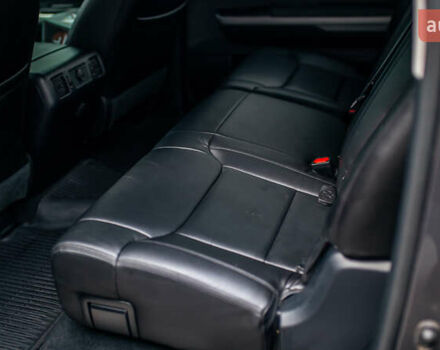 Серый Тойота Тундра, объемом двигателя 5.66 л и пробегом 115 тыс. км за 42500 $, фото 84 на Automoto.ua