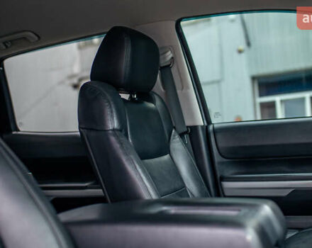 Серый Тойота Тундра, объемом двигателя 5.66 л и пробегом 115 тыс. км за 42500 $, фото 58 на Automoto.ua