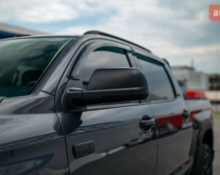 Серый Тойота Тундра, объемом двигателя 5.66 л и пробегом 115 тыс. км за 42500 $, фото 4 на Automoto.ua