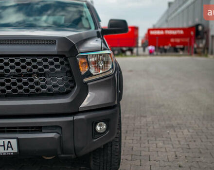 Серый Тойота Тундра, объемом двигателя 5.66 л и пробегом 115 тыс. км за 42500 $, фото 19 на Automoto.ua