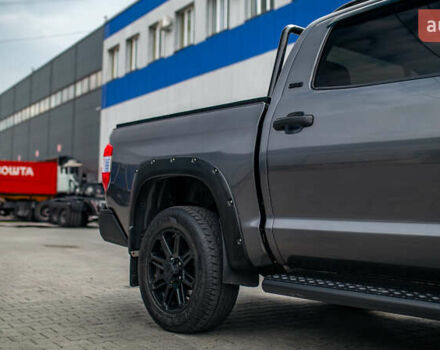 Серый Тойота Тундра, объемом двигателя 5.66 л и пробегом 115 тыс. км за 42500 $, фото 14 на Automoto.ua