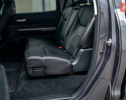 Серый Тойота Тундра, объемом двигателя 5.66 л и пробегом 115 тыс. км за 42500 $, фото 72 на Automoto.ua