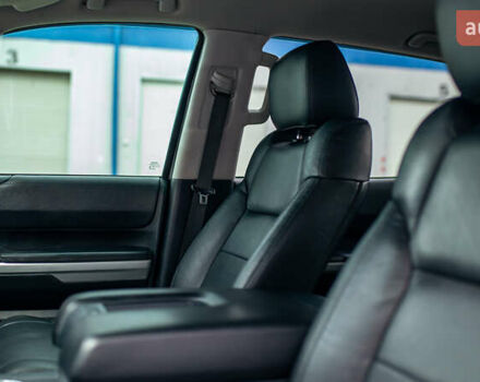 Серый Тойота Тундра, объемом двигателя 5.66 л и пробегом 115 тыс. км за 42500 $, фото 77 на Automoto.ua