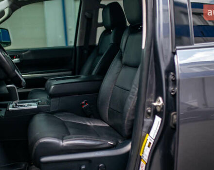 Серый Тойота Тундра, объемом двигателя 5.66 л и пробегом 115 тыс. км за 42500 $, фото 76 на Automoto.ua