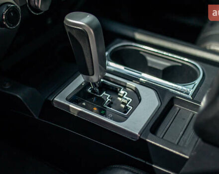 Серый Тойота Тундра, объемом двигателя 5.66 л и пробегом 115 тыс. км за 42500 $, фото 78 на Automoto.ua