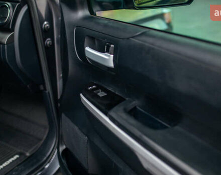 Серый Тойота Тундра, объемом двигателя 5.66 л и пробегом 115 тыс. км за 42500 $, фото 41 на Automoto.ua