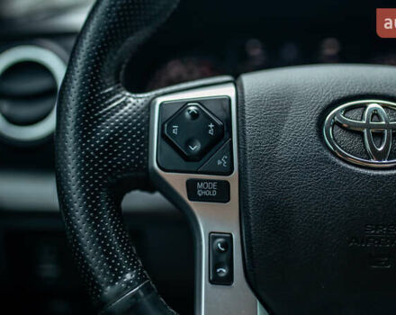 Серый Тойота Тундра, объемом двигателя 5.66 л и пробегом 115 тыс. км за 42500 $, фото 69 на Automoto.ua