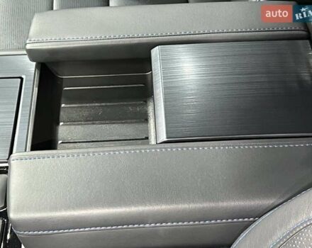 Серый Тойота Тундра, объемом двигателя 3.45 л и пробегом 8 тыс. км за 110000 $, фото 59 на Automoto.ua