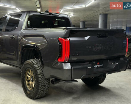 Серый Тойота Тундра, объемом двигателя 3.45 л и пробегом 8 тыс. км за 100500 $, фото 11 на Automoto.ua