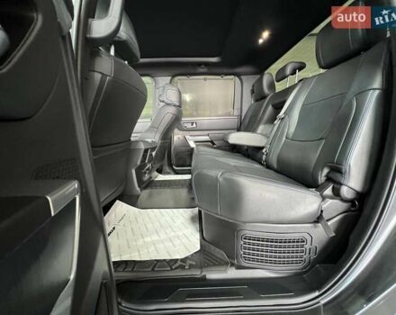 Серый Тойота Тундра, объемом двигателя 3.45 л и пробегом 8 тыс. км за 110000 $, фото 41 на Automoto.ua