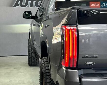 Серый Тойота Тундра, объемом двигателя 3.45 л и пробегом 8 тыс. км за 110000 $, фото 4 на Automoto.ua