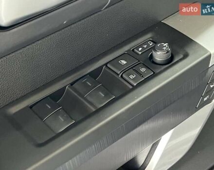 Серый Тойота Тундра, объемом двигателя 3.45 л и пробегом 8 тыс. км за 110000 $, фото 34 на Automoto.ua