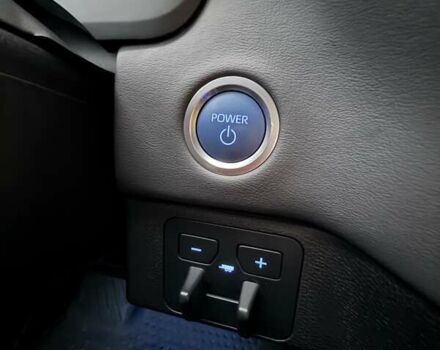 Серый Тойота Тундра, объемом двигателя 3.45 л и пробегом 4 тыс. км за 92000 $, фото 39 на Automoto.ua