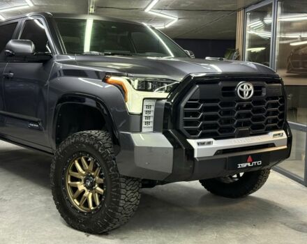 Серый Тойота Тундра, объемом двигателя 3.5 л и пробегом 8 тыс. км за 100500 $, фото 3 на Automoto.ua