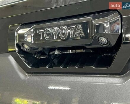Серый Тойота Тундра, объемом двигателя 3.45 л и пробегом 8 тыс. км за 110000 $, фото 25 на Automoto.ua