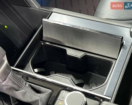 Серый Тойота Тундра, объемом двигателя 3.45 л и пробегом 8 тыс. км за 110000 $, фото 58 на Automoto.ua