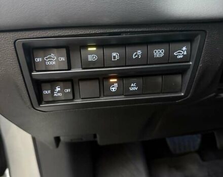 Серый Тойота Тундра, объемом двигателя 3.45 л и пробегом 4 тыс. км за 92000 $, фото 18 на Automoto.ua