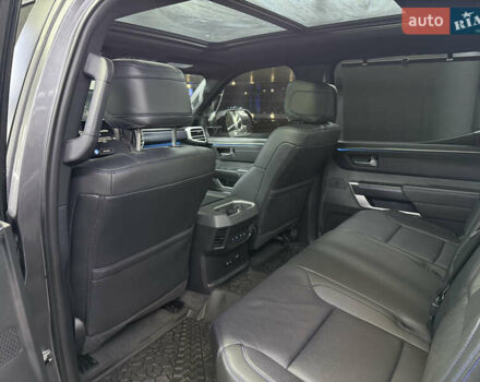 Серый Тойота Тундра, объемом двигателя 3.45 л и пробегом 8 тыс. км за 100500 $, фото 22 на Automoto.ua