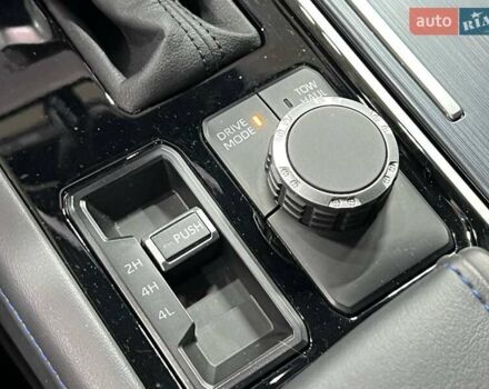 Серый Тойота Тундра, объемом двигателя 3.45 л и пробегом 8 тыс. км за 110000 $, фото 56 на Automoto.ua