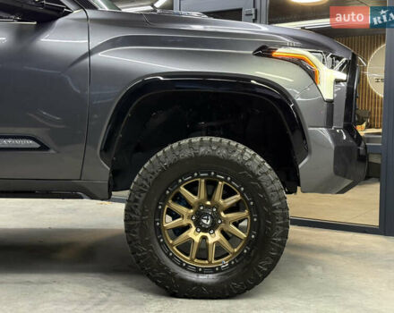 Серый Тойота Тундра, объемом двигателя 3.45 л и пробегом 8 тыс. км за 100500 $, фото 4 на Automoto.ua