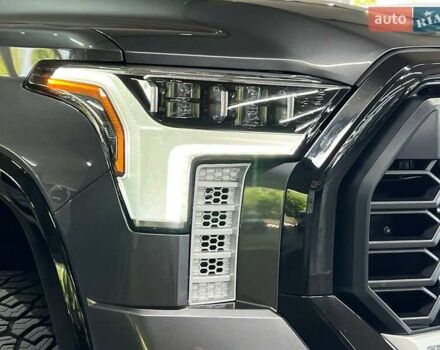 Серый Тойота Тундра, объемом двигателя 3.45 л и пробегом 8 тыс. км за 110000 $, фото 1 на Automoto.ua