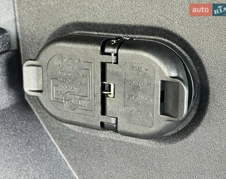 Серый Тойота Тундра, объемом двигателя 3.45 л и пробегом 8 тыс. км за 110000 $, фото 27 на Automoto.ua