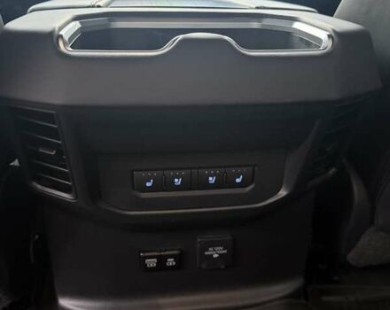 Серый Тойота Тундра, объемом двигателя 3.45 л и пробегом 4 тыс. км за 92000 $, фото 31 на Automoto.ua