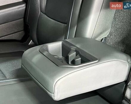 Серый Тойота Тундра, объемом двигателя 3.45 л и пробегом 8 тыс. км за 110000 $, фото 44 на Automoto.ua