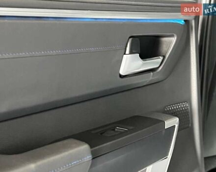 Серый Тойота Тундра, объемом двигателя 3.45 л и пробегом 8 тыс. км за 110000 $, фото 47 на Automoto.ua