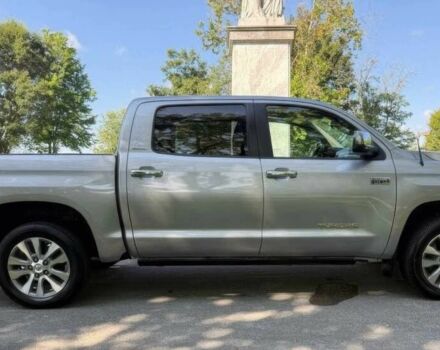 Сірий Тойота Тундра, об'ємом двигуна 0 л та пробігом 80 тис. км за 18000 $, фото 2 на Automoto.ua
