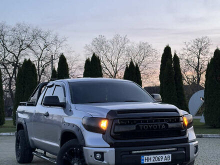 Серый Тойота Тундра, объемом двигателя 4.6 л и пробегом 138 тыс. км за 21000 $, фото 1 на Automoto.ua