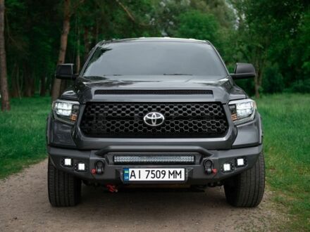 Тойота Тундра 2017 в Белой Церкве на Automoto.ua Серый Тойота Тундра, объемом двигателя 4.6 л и пробегом 50 тыс. км за 33500 $, фото 1 на Automoto.ua