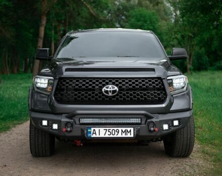 Сірий Тойота Тундра, об'ємом двигуна 4.6 л та пробігом 50 тис. км за 33500 $, фото 1 на Automoto.ua