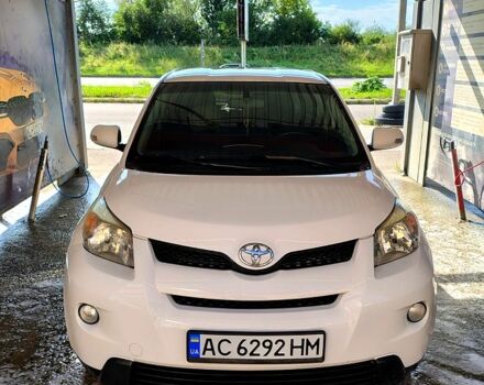 Белый Тойота Урбан Крузер, объемом двигателя 1.4 л и пробегом 225 тыс. км за 6500 $, фото 2 на Automoto.ua