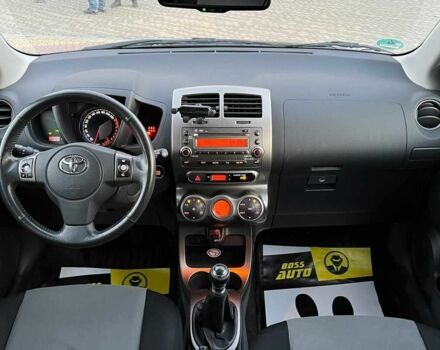 Черный Тойота Урбан Крузер, объемом двигателя 1.3 л и пробегом 130 тыс. км за 6999 $, фото 11 на Automoto.ua