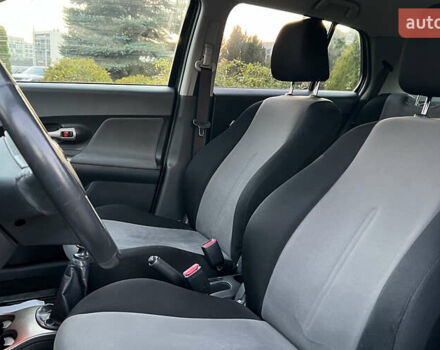 Черный Тойота Урбан Крузер, объемом двигателя 1.33 л и пробегом 130 тыс. км за 6999 $, фото 8 на Automoto.ua