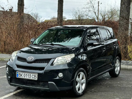 Чорний Тойота Урбан Крузер, об'ємом двигуна 1.4 л та пробігом 223 тис. км за 7800 $, фото 1 на Automoto.ua