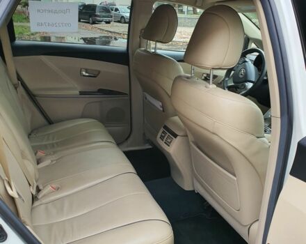 Белый Тойота Венза, объемом двигателя 0 л и пробегом 115 тыс. км за 16500 $, фото 3 на Automoto.ua