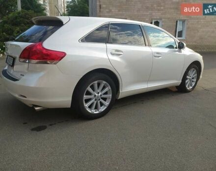 Белый Тойота Венза, объемом двигателя 2.7 л и пробегом 250 тыс. км за 13250 $, фото 4 на Automoto.ua